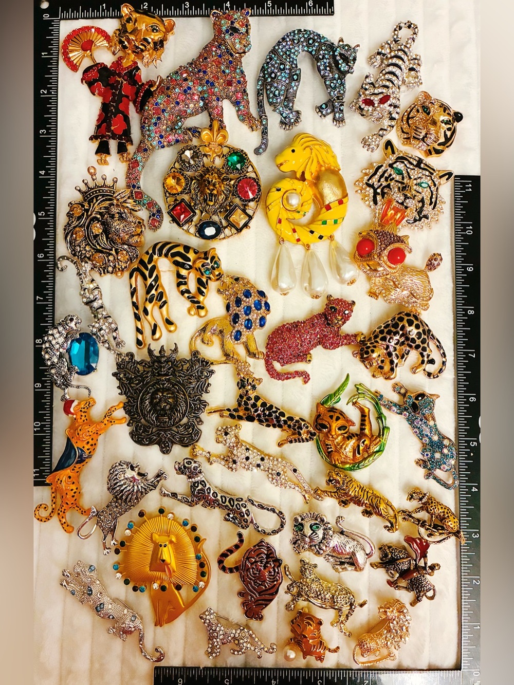 35pc Big Cat Brooch Pin Lot Leopard Tiger Lion Panther Rhinestone Enamel